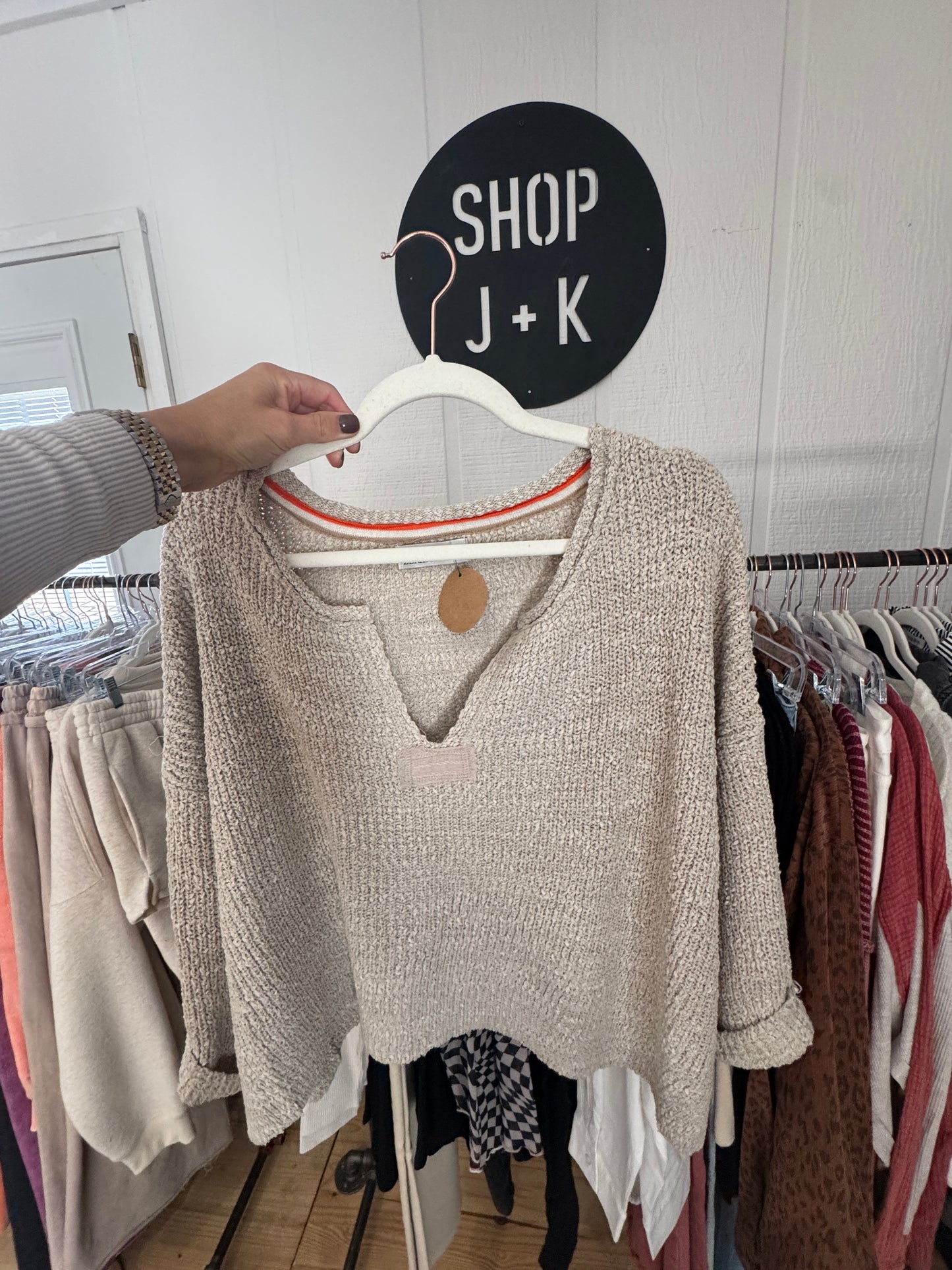 HiLo Cropped Vneck Sweater