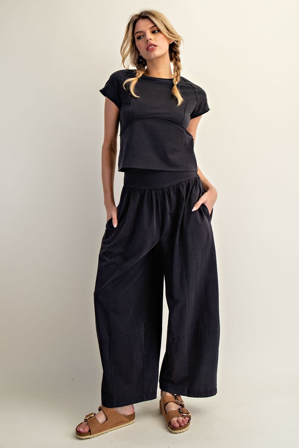 Pre-Order⭐️ Cropped Seam Top