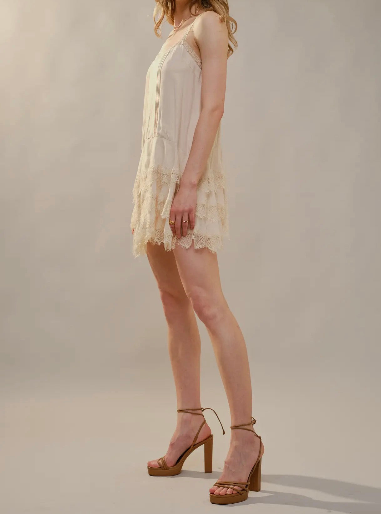 ⭐️ PRE-Order⭐️ Lace Tunic Dress