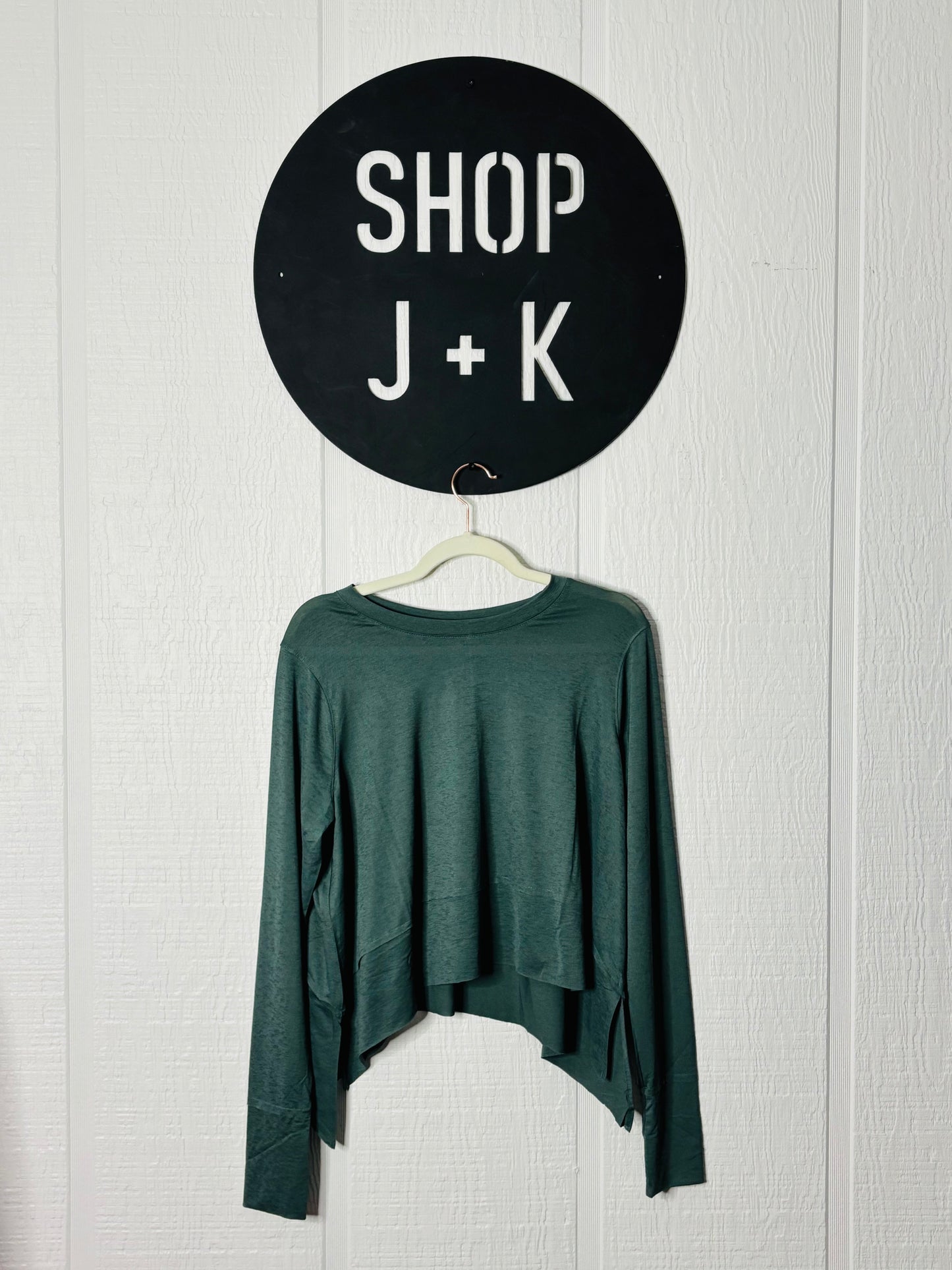 Jade Comfy side slit Top w/thumb holes